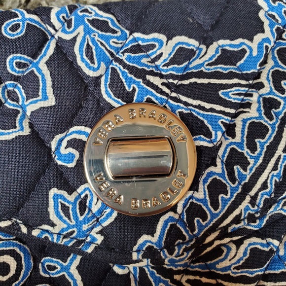 NEW Vera Bradley Your Turn Smartphone Wristlet - Picture 3 of 5